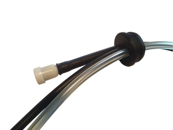 Montaje del tubo de combustible Makita 126138-4 - Imagen 2